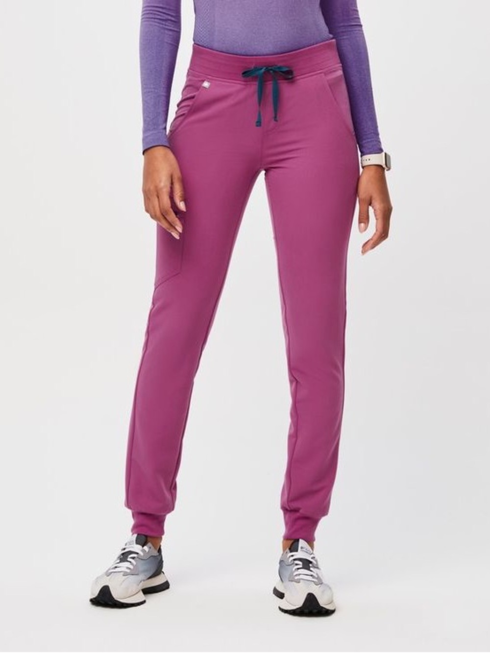 FIGS NWT Zamora 2.0 Scrub Jogger Pants Size S Bright Fuchsia